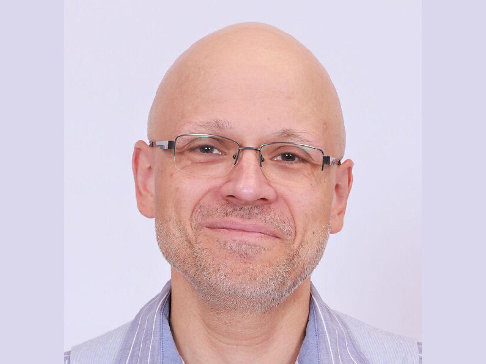 Porträtbild von Dr. Daniel Kux